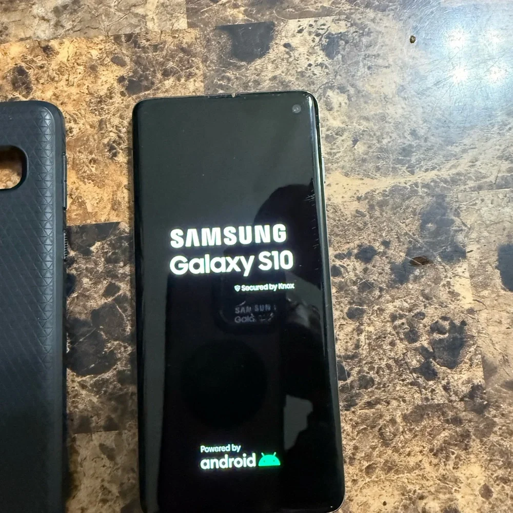 Samsung Galaxy S10 128GB SM-G973U T-Mobile 6.1 inch Phone Black